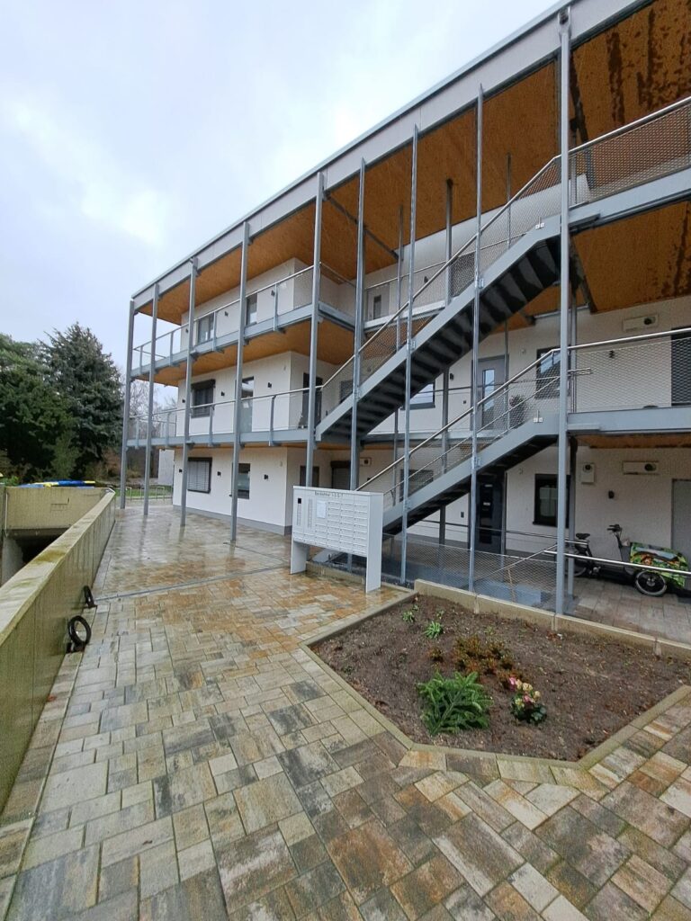 Schlosserarbeiten für vier Mehrfamilienhäuser, Werne